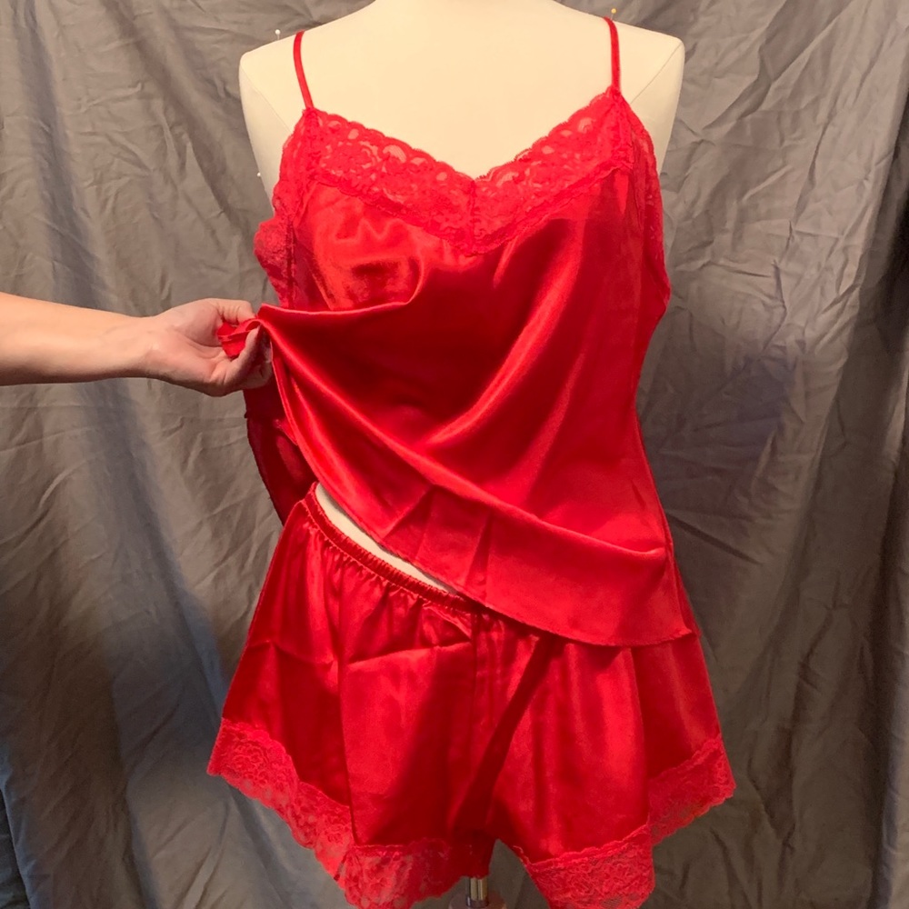 Lace trim satin cami set